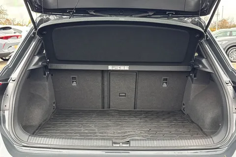 MD69LZR Volkswagen T-Roc 2.0 TSI 4MOTION R-Line 5dr DSG **REVERSING CAMERA + DRIVER ASSIST PACK** Thumbnail #10