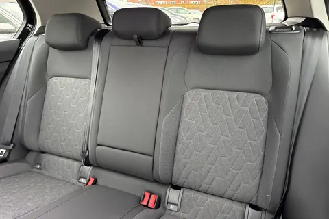 Volkswagen Golf 2.0 TDI Match Euro 6 (s/s) 5dr Thumbnail #14