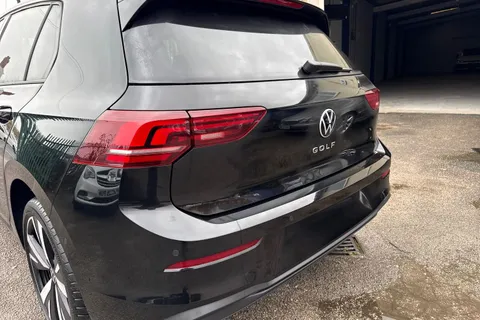 Volkswagen Golf 2.0 TDI Match Euro 6 (s/s) 5dr Thumbnail #16