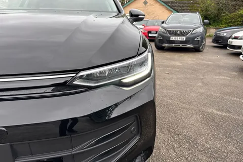 Volkswagen Golf 2.0 TDI Match Euro 6 (s/s) 5dr Thumbnail #25