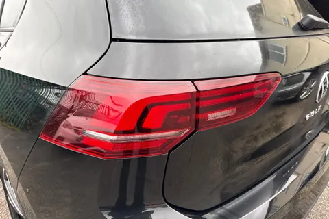 Volkswagen Golf 2.0 TDI Match Euro 6 (s/s) 5dr Thumbnail #29