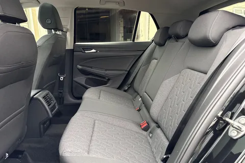 Volkswagen Golf 2.0 TDI Match Euro 6 (s/s) 5dr Thumbnail #32