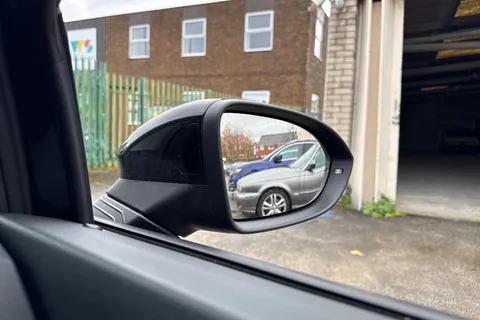 Volkswagen Golf 2.0 TDI Match Euro 6 (s/s) 5dr Thumbnail #37