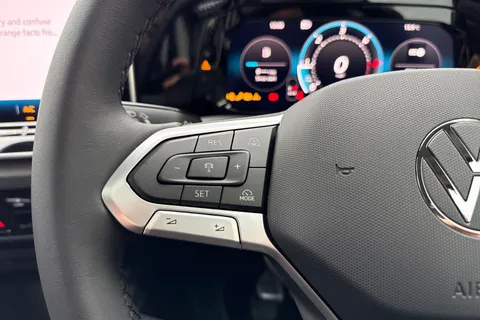 Volkswagen Golf 2.0 TDI Match Euro 6 (s/s) 5dr Thumbnail #42