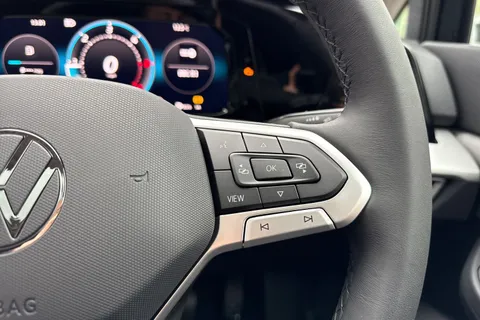 Volkswagen Golf 2.0 TDI Match Euro 6 (s/s) 5dr Thumbnail #43