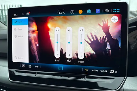 Volkswagen Golf 2.0 TDI Match Euro 6 (s/s) 5dr Thumbnail #51