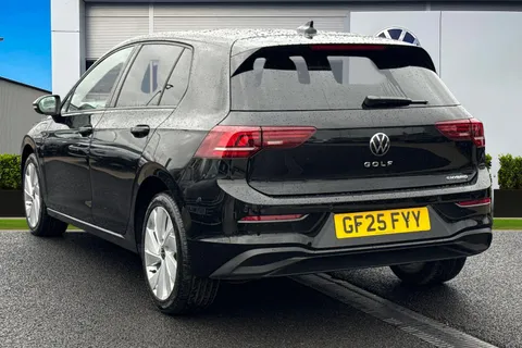GF25FYY Volkswagen Golf 1.5 TSI 204 Match eHybrid 5dr DSG **VAT QUALIFYING** Thumbnail #3