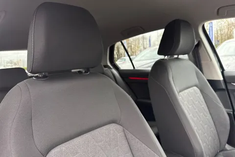 GF25FYY Volkswagen Golf 1.5 TSI 204 Match eHybrid 5dr DSG **VAT QUALIFYING** Thumbnail #25