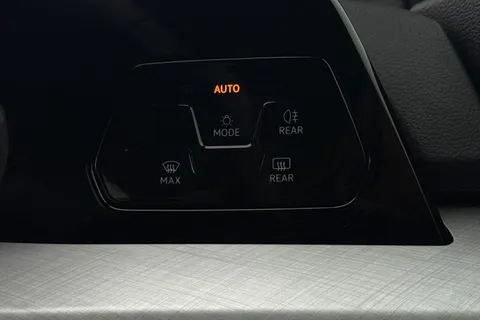 GF25FYY Volkswagen Golf 1.5 TSI 204 Match eHybrid 5dr DSG **VAT QUALIFYING** Thumbnail #35