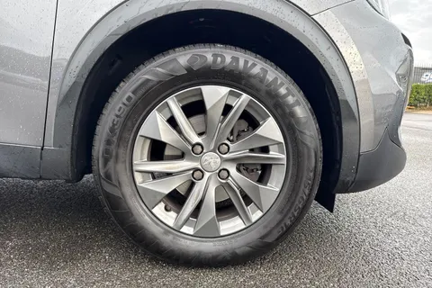 DG22OOU PEUGEOT 2008 1.2 PureTech Active Premium Euro 6 (s/s) 5dr Thumbnail #7