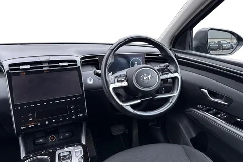 DU71YHW Hyundai Tucson 1.6 h T-GDi Premium Auto Euro 6 (s/s) 5dr Thumbnail #14