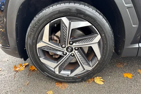 DU71YHW Hyundai Tucson 1.6 h T-GDi Premium Auto Euro 6 (s/s) 5dr Thumbnail #24