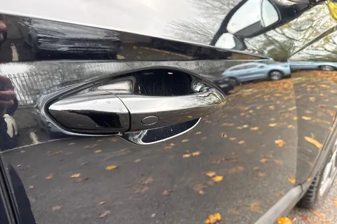 DU71YHW Hyundai Tucson 1.6 h T-GDi Premium Auto Euro 6 (s/s) 5dr Thumbnail #26