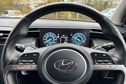 DU71YHW Hyundai Tucson 1.6 h T-GDi Premium Auto Euro 6 (s/s) 5dr Thumbnail #40
