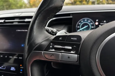 DU71YHW Hyundai Tucson 1.6 h T-GDi Premium Auto Euro 6 (s/s) 5dr Thumbnail #41