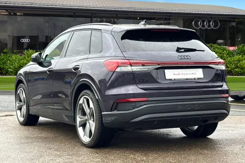 KN25OCL Audi Q4 e-tron Q4 Black Edition 45 e-tron 210,00 kW Thumbnail #3