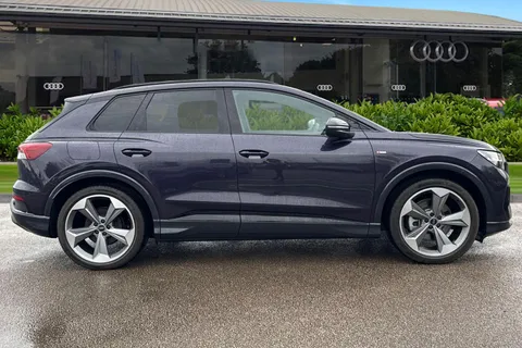 KN25OCL Audi Q4 e-tron Q4 Black Edition 45 e-tron 210,00 kW Thumbnail #4