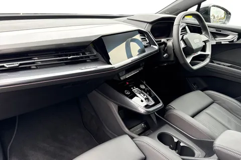 KN25OCL Audi Q4 e-tron Q4 Black Edition 45 e-tron 210,00 kW Thumbnail #16