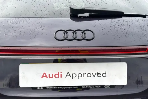 KN25OCL Audi Q4 e-tron Q4 Black Edition 45 e-tron 210,00 kW Thumbnail #36