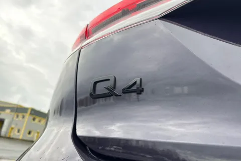 KN25OCL Audi Q4 e-tron Q4 Black Edition 45 e-tron 210,00 kW Thumbnail #37