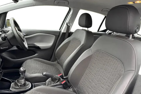 DS68LSC Vauxhall Corsa 1.4i ecoTEC SE Hatchback 5dr Petrol Manual Euro 6 (75 ps) Thumbnail #17