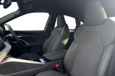  Audi Q5 2.0 TFSI Edition 1 Sportback S Tronic quattro Euro 6 (s/s) 5dr Thumbnail #16