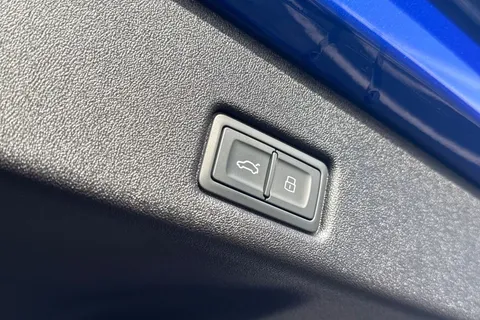  Audi Q5 2.0 TFSI Edition 1 Sportback S Tronic quattro Euro 6 (s/s) 5dr Thumbnail #38