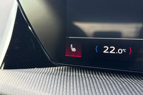  Audi Q5 2.0 TFSI Edition 1 Sportback S Tronic quattro Euro 6 (s/s) 5dr Thumbnail #47