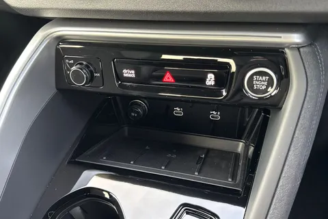  Audi Q5 2.0 TFSI Edition 1 Sportback S Tronic quattro Euro 6 (s/s) 5dr Thumbnail #50