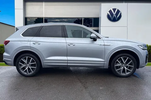 3 of 64 for VOLKSWAGEN TOUAREG 3.0 V6 TDI 4Motion R-Line 5dr Tip Auto