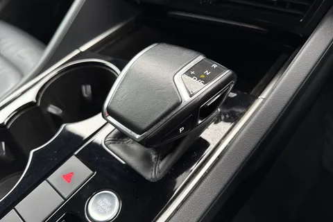 20 of 64 for VOLKSWAGEN TOUAREG 3.0 V6 TDI 4Motion R-Line 5dr Tip Auto