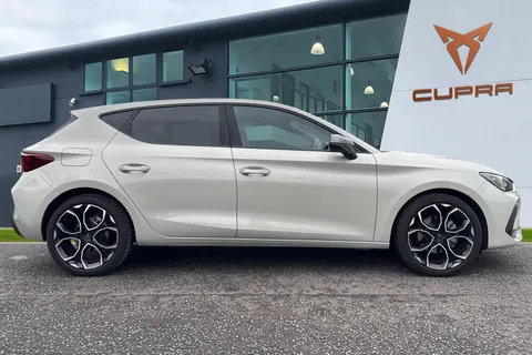 KY25GXE CUPRA Leon 1.5 TSI V1 Euro 6 (s/s) 5dr Thumbnail #4