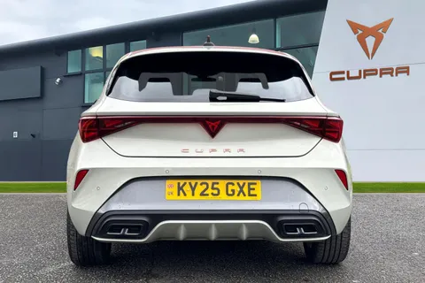 KY25GXE CUPRA Leon 1.5 TSI V1 Euro 6 (s/s) 5dr Thumbnail #5