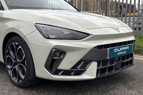 KY25GXE CUPRA Leon 1.5 TSI V1 Euro 6 (s/s) 5dr Thumbnail #9