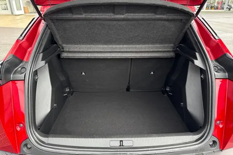 6 of 66 for PEUGEOT 2008 1.2 PureTech Active Premium + Euro 6 (s/s) 5dr