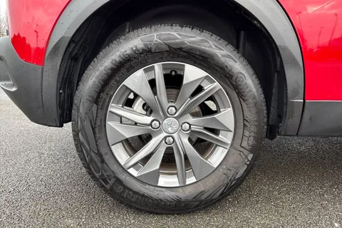 10 of 66 for PEUGEOT 2008 1.2 PureTech Active Premium + Euro 6 (s/s) 5dr