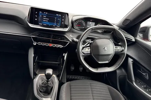 17 of 66 for PEUGEOT 2008 1.2 PureTech Active Premium + Euro 6 (s/s) 5dr