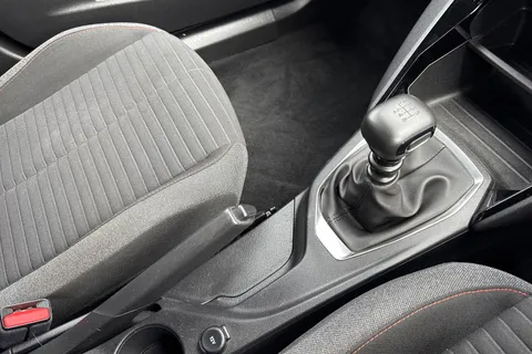 22 of 66 for PEUGEOT 2008 1.2 PureTech Active Premium + Euro 6 (s/s) 5dr