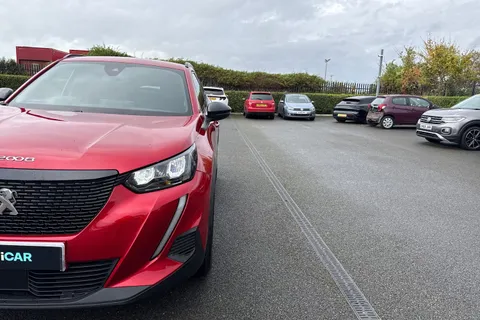 25 of 66 for PEUGEOT 2008 1.2 PureTech Active Premium + Euro 6 (s/s) 5dr