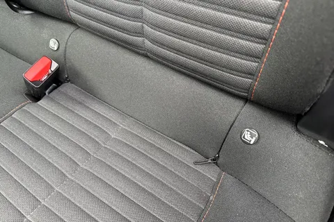 35 of 66 for PEUGEOT 2008 1.2 PureTech Active Premium + Euro 6 (s/s) 5dr