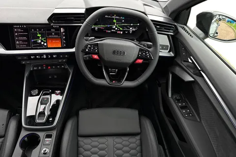 18 of 64 for Audi RS 3 RS 3 Sportback Carbon Black 400 PS S tronic