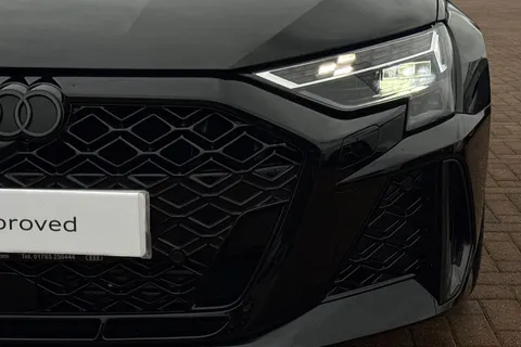 29 of 64 for Audi RS 3 RS 3 Sportback Carbon Black 400 PS S tronic