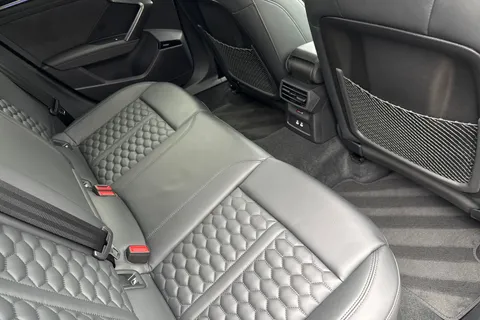 41 of 64 for Audi RS 3 RS 3 Sportback Carbon Black 400 PS S tronic