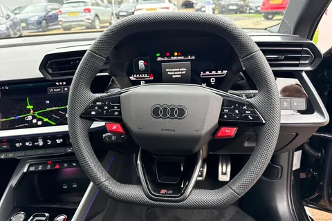 45 of 64 for Audi RS 3 RS 3 Sportback Carbon Black 400 PS S tronic