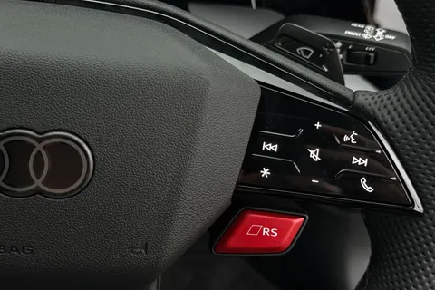 48 of 64 for Audi RS 3 RS 3 Sportback Carbon Black 400 PS S tronic