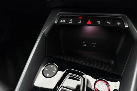 57 of 64 for Audi RS 3 RS 3 Sportback Carbon Black 400 PS S tronic