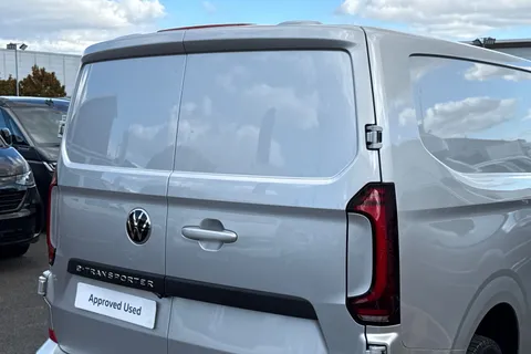 BV75OFE Volkswagen E-Transporter SWB 218PS  65kWh Electric Panel Van Thumbnail #32