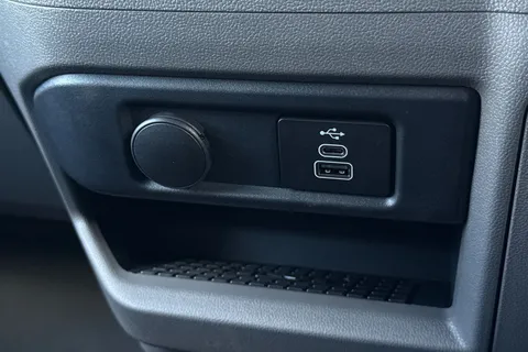 BV75OEW Volkswagen E-Transporter SWB 218PS  65kWh Electric Panel Van Thumbnail #57