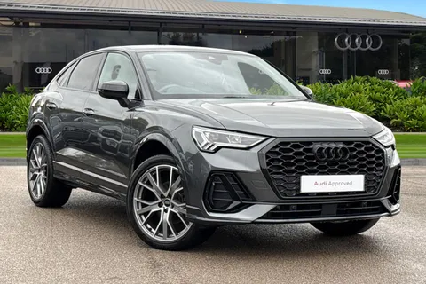 KT74NVF Audi Q3 Black Edition 35 TDI  150 PS S tronic Thumbnail #2