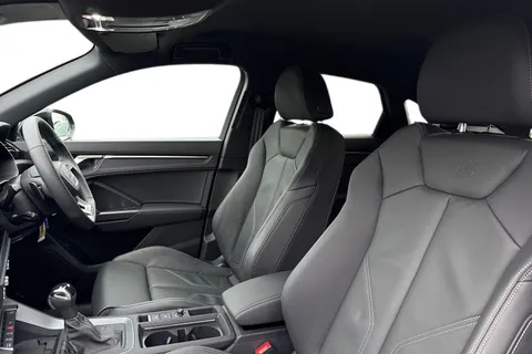 KT74NVF Audi Q3 Black Edition 35 TDI  150 PS S tronic Thumbnail #11